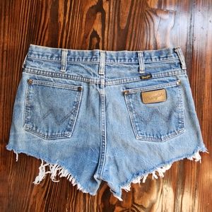 Vintage wranger jean cut-offs